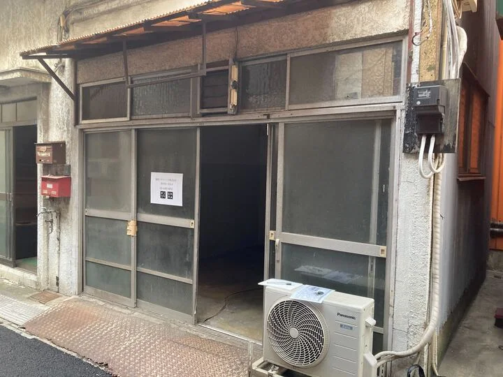 築地のスケルトン物件の外観