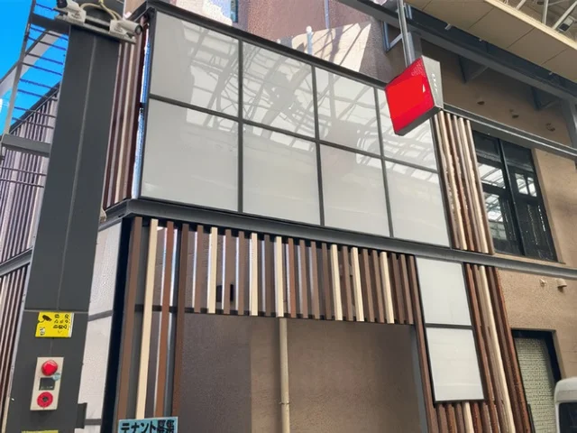 浅草の事務所仕様店舗物件の外観