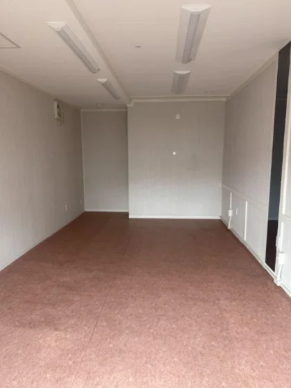 貸店舗(事務所仕様)の内装