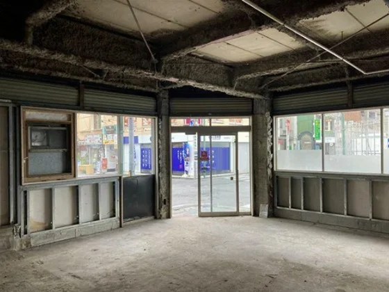 南林間のスケルトン物件の内装