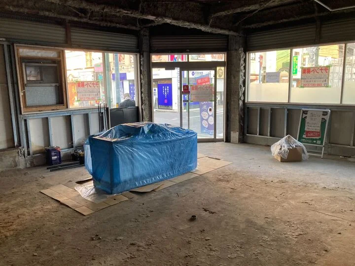 貸店舗(スケルトン)の内装