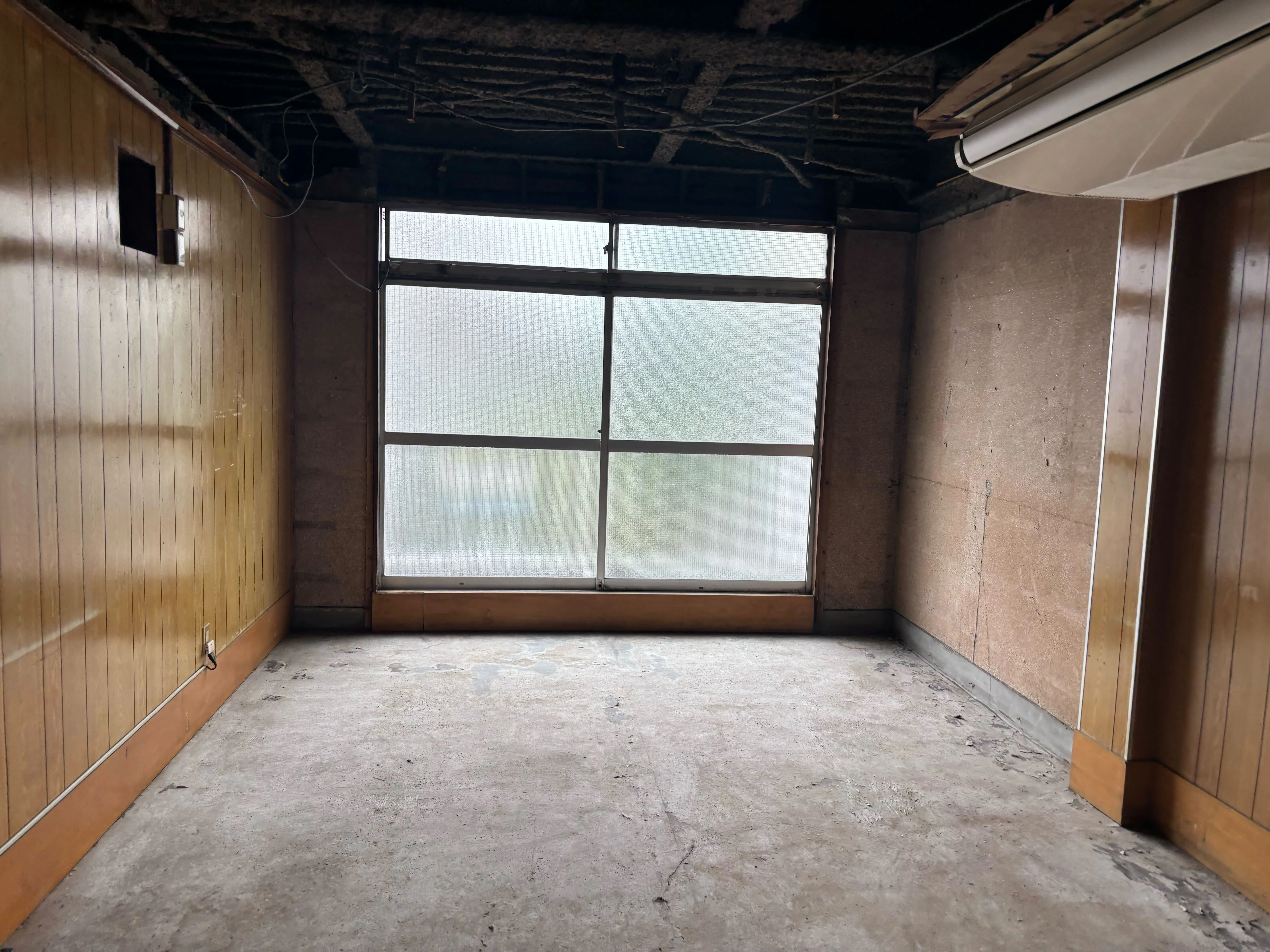 北千住のスケルトン物件の内装