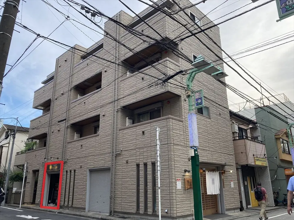 大山の居抜き店舗の外観