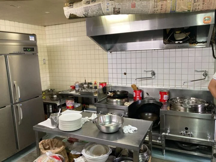 蕨の居抜き店舗の厨房