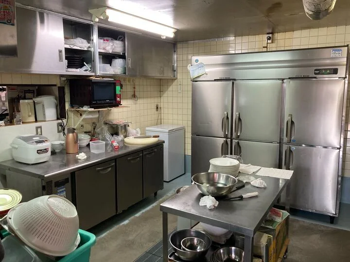 蕨の居抜き店舗の厨房