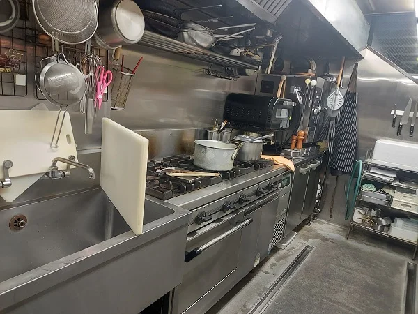 ビストロ・洋食の居抜き物件の厨房