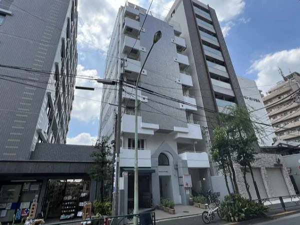 千駄木の事務所仕様店舗物件の外観