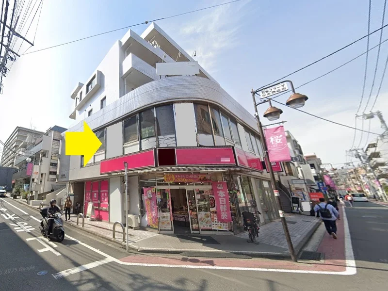 貸店舗(スケルトン)の外観