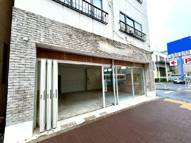 荒川一中前のスケルトン物件の外観