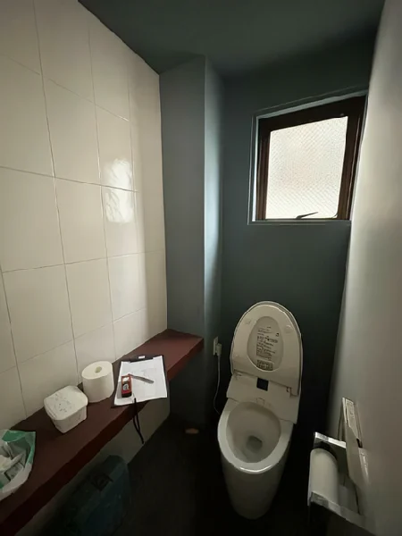 荒川一中前のスケルトン物件の内装