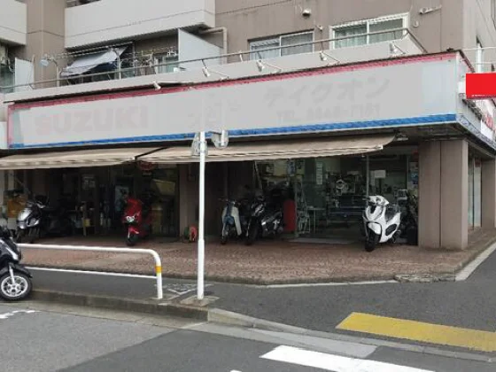 貸店舗(スケルトン)の外観
