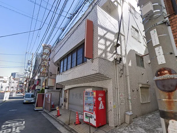 貸店舗(スケルトン)の外観