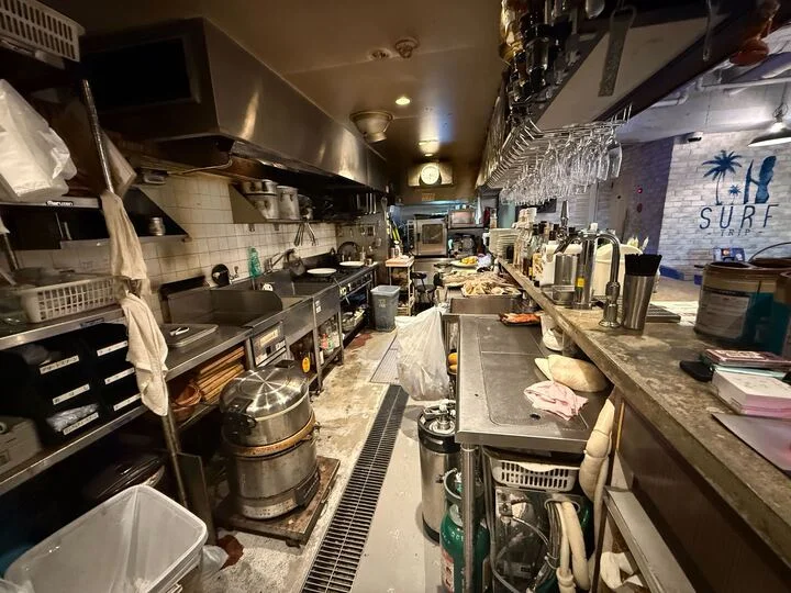 西葛西のダイニングバー居抜きの厨房