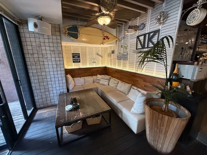 ダイニングバーの居抜き物件の内装