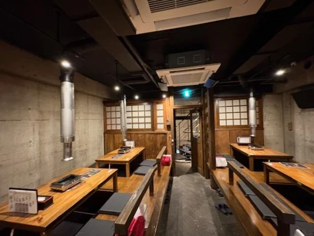 大岡山の焼肉屋居抜きの内装