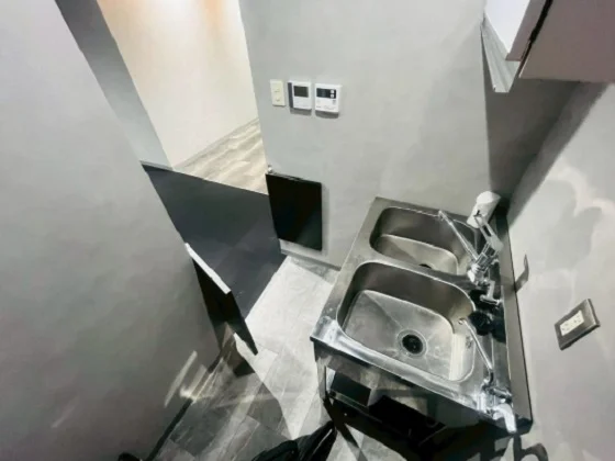 貸店舗(スケルトン)の厨房