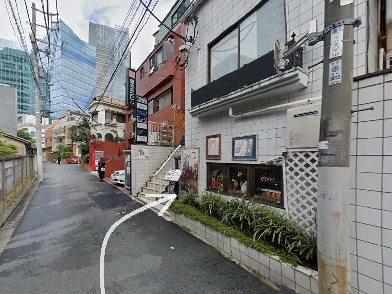 六本木のフレンチ居抜きの外観