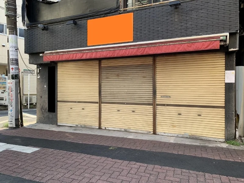 テイクアウトの居抜き物件の外観