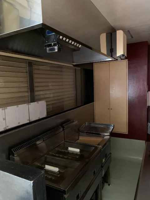 テイクアウトの居抜き物件の内装