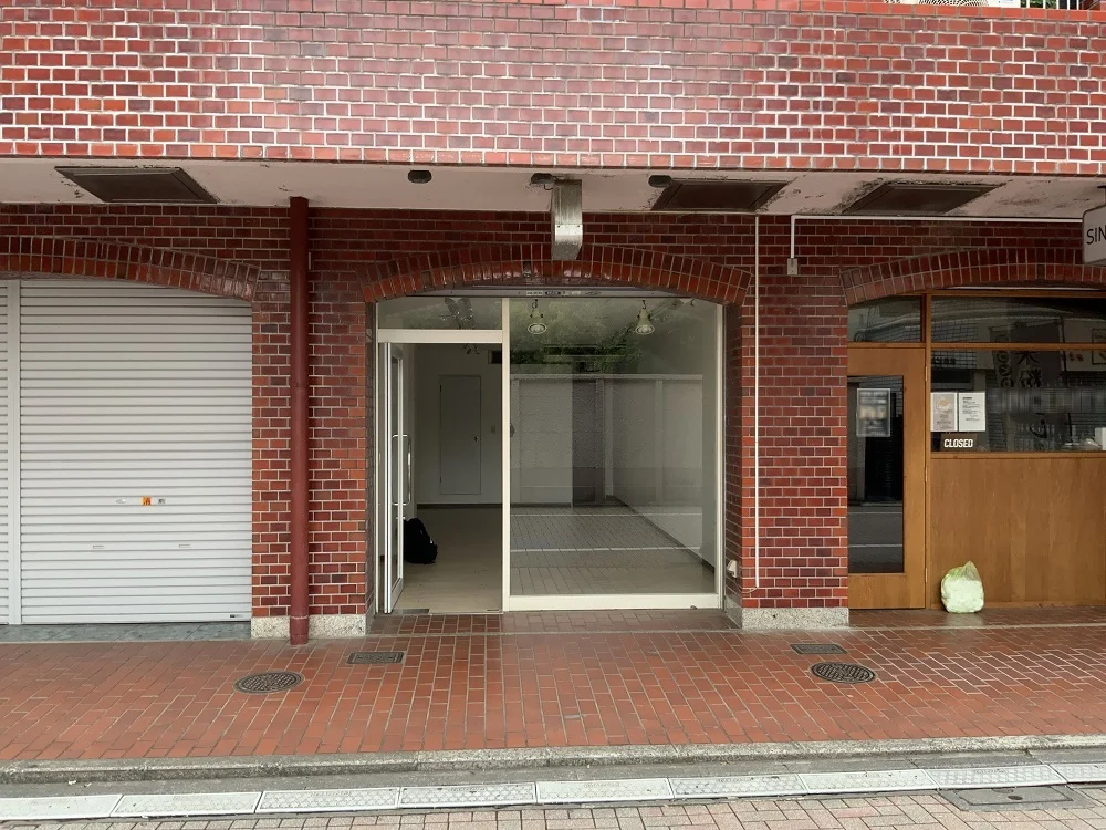 その他の居抜き物件のエントランス