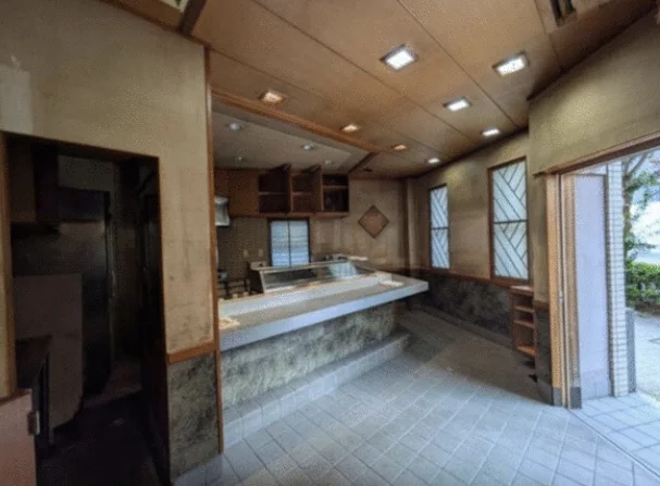 西新宿五丁目の居抜き店舗の内装