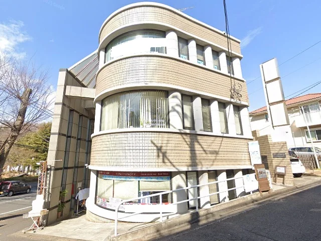 藤が丘の事務所仕様店舗物件の外観