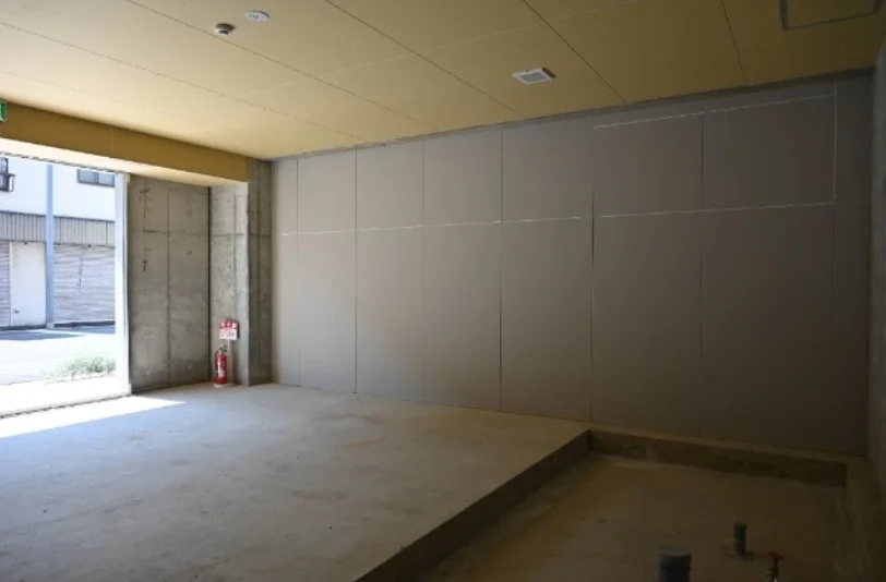 貸店舗(スケルトン)の内装