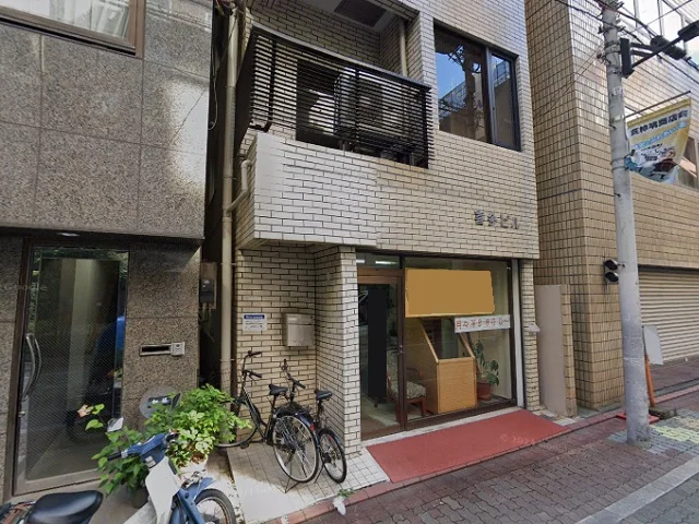 浜松町の事務所仕様店舗物件の外観