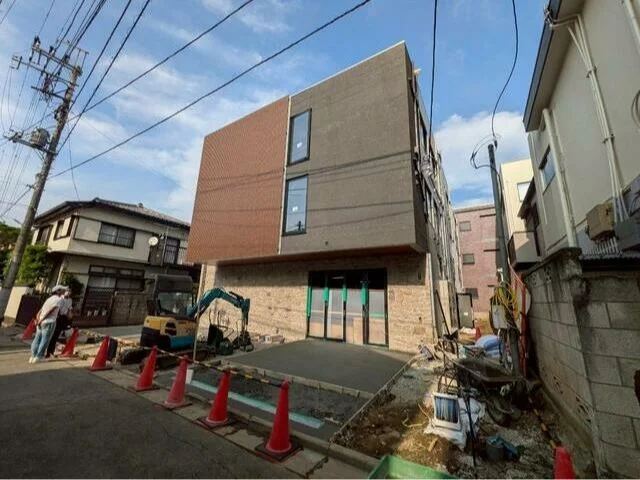 貸店舗(スケルトン)の外観