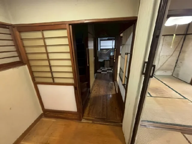 貸店舗(事務所仕様)の内装