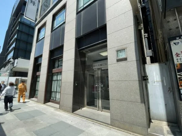 東京の居抜き店舗の外観