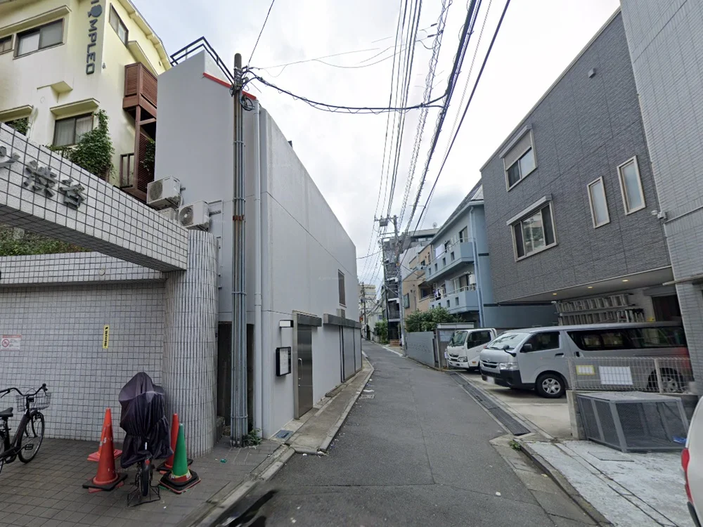 神泉の居抜き店舗の外観