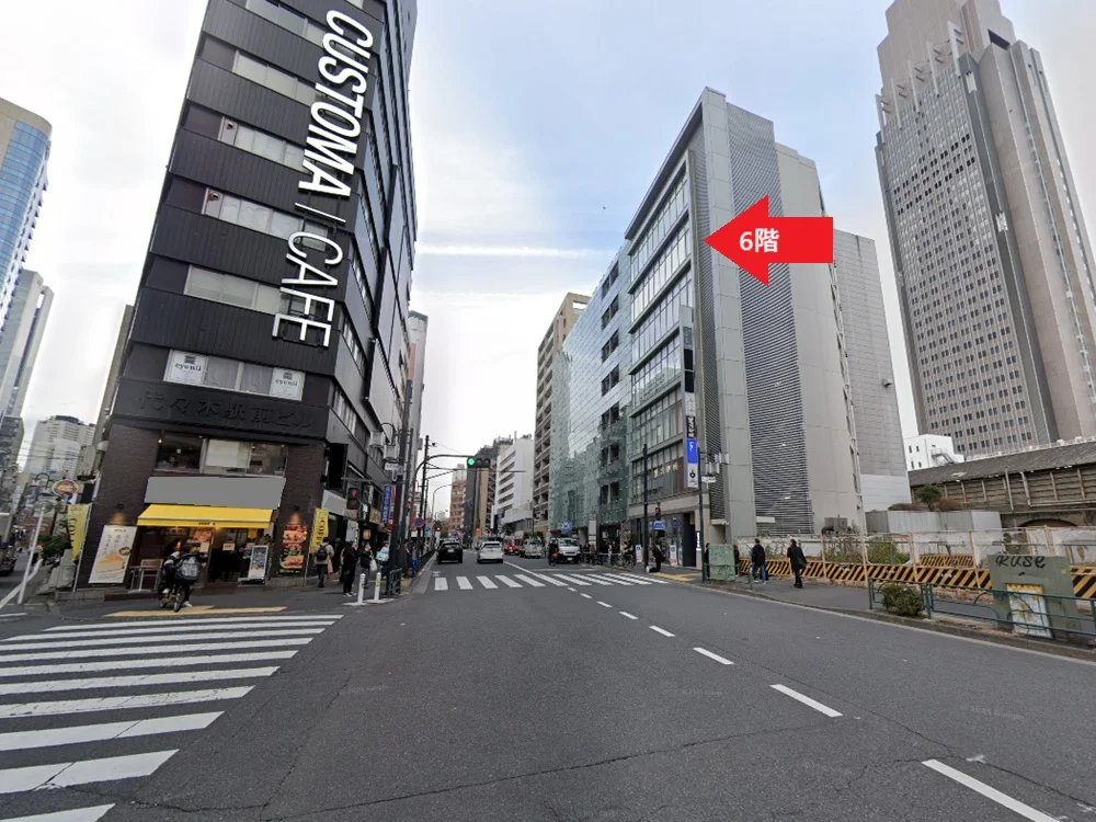 代々木のスケルトン店舗物件の外観