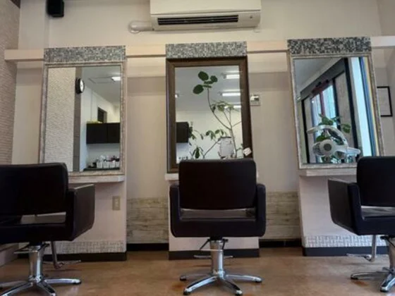 美容室・理容室の居抜き物件の内装