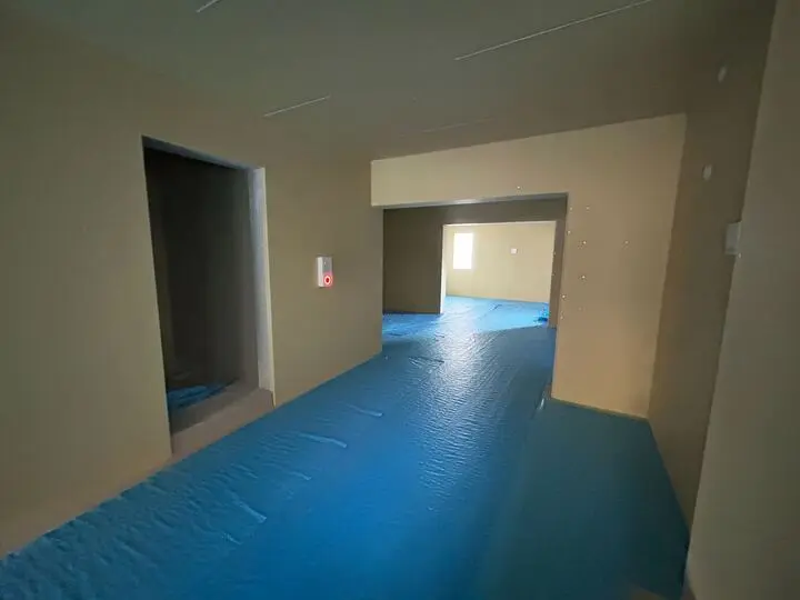 桜木町のスケルトン店舗物件の内装