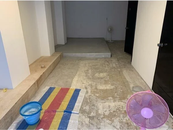 銀座のスケルトン物件の内装