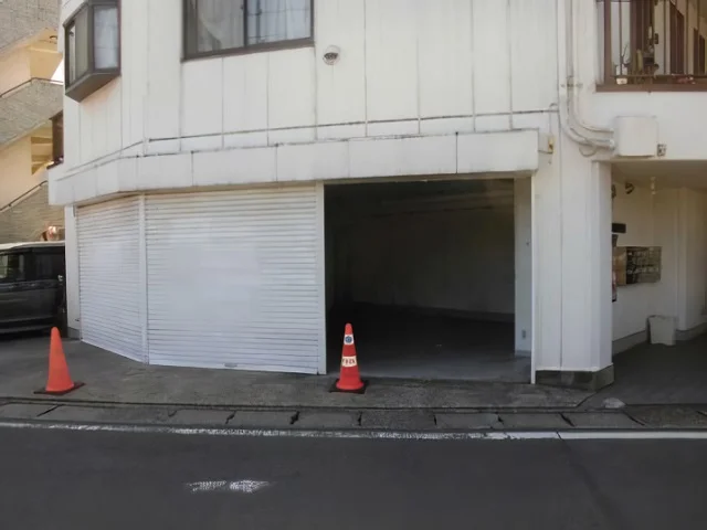 貸店舗(スケルトン)の外観