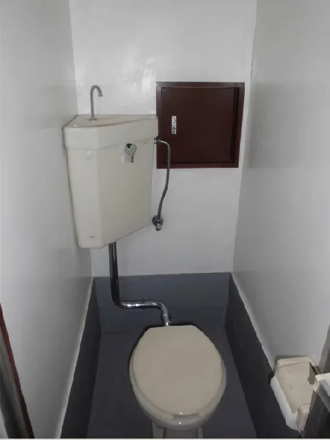 梶が谷のスケルトン店舗物件の内装