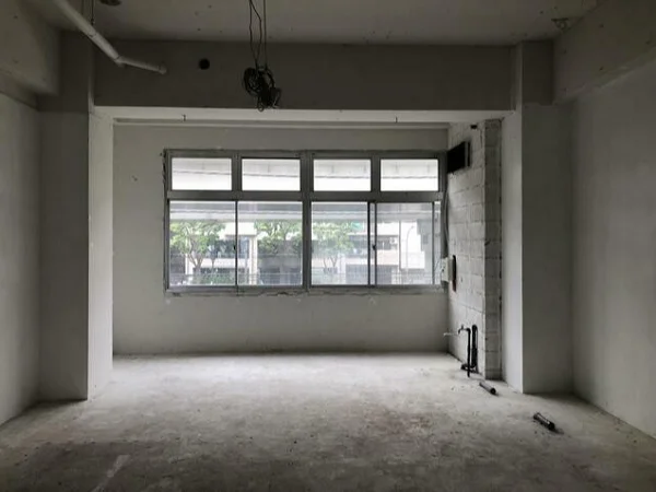 元町・中華街のスケルトン物件の内装