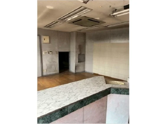 若林のスケルトン物件の内装