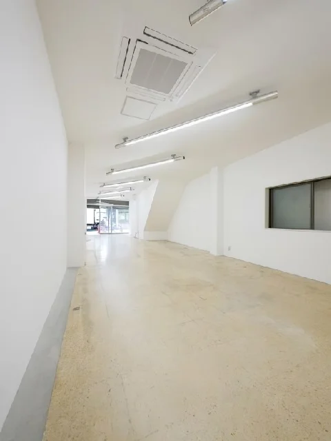 貸店舗(事務所仕様)の内装