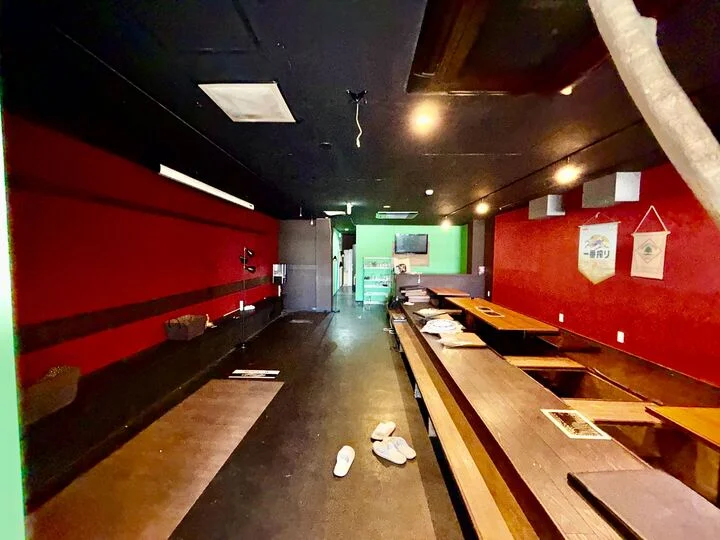 鉄板焼きの居抜き物件の内装