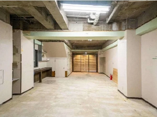 つつじヶ丘のスケルトン物件の内装