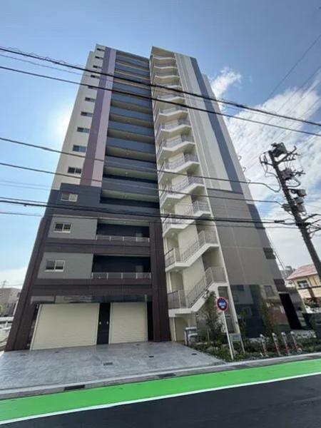 草加のスケルトン店舗物件の外観