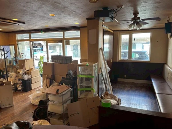 曳舟のカフェ・喫茶店居抜きの内装