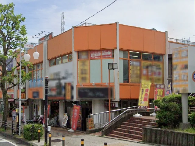 洋光台のスケルトン店舗物件の外観