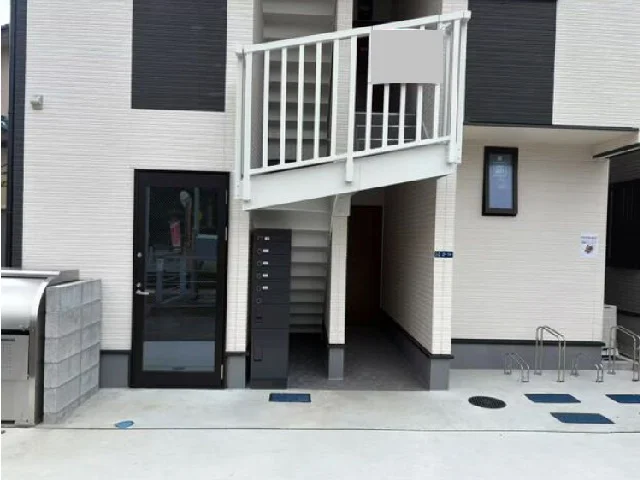 本八幡のスケルトン店舗物件の外観