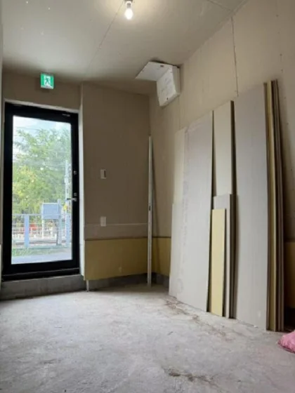 貸店舗(スケルトン)の内装