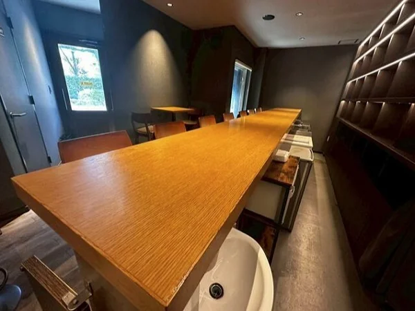 仙川の居抜き店舗の内装