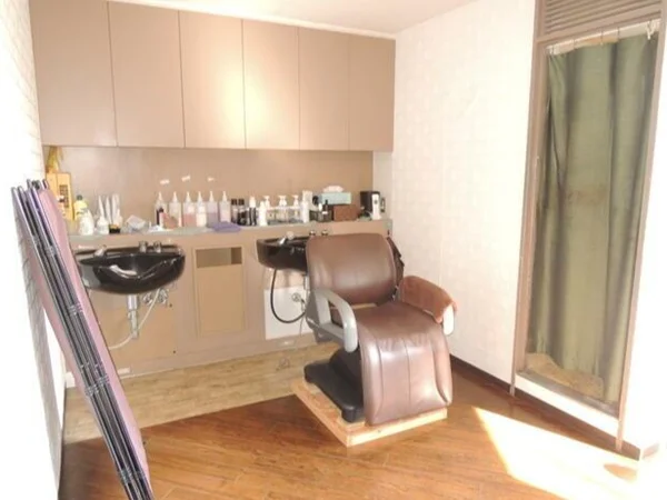 稲田堤の居抜き店舗の内装